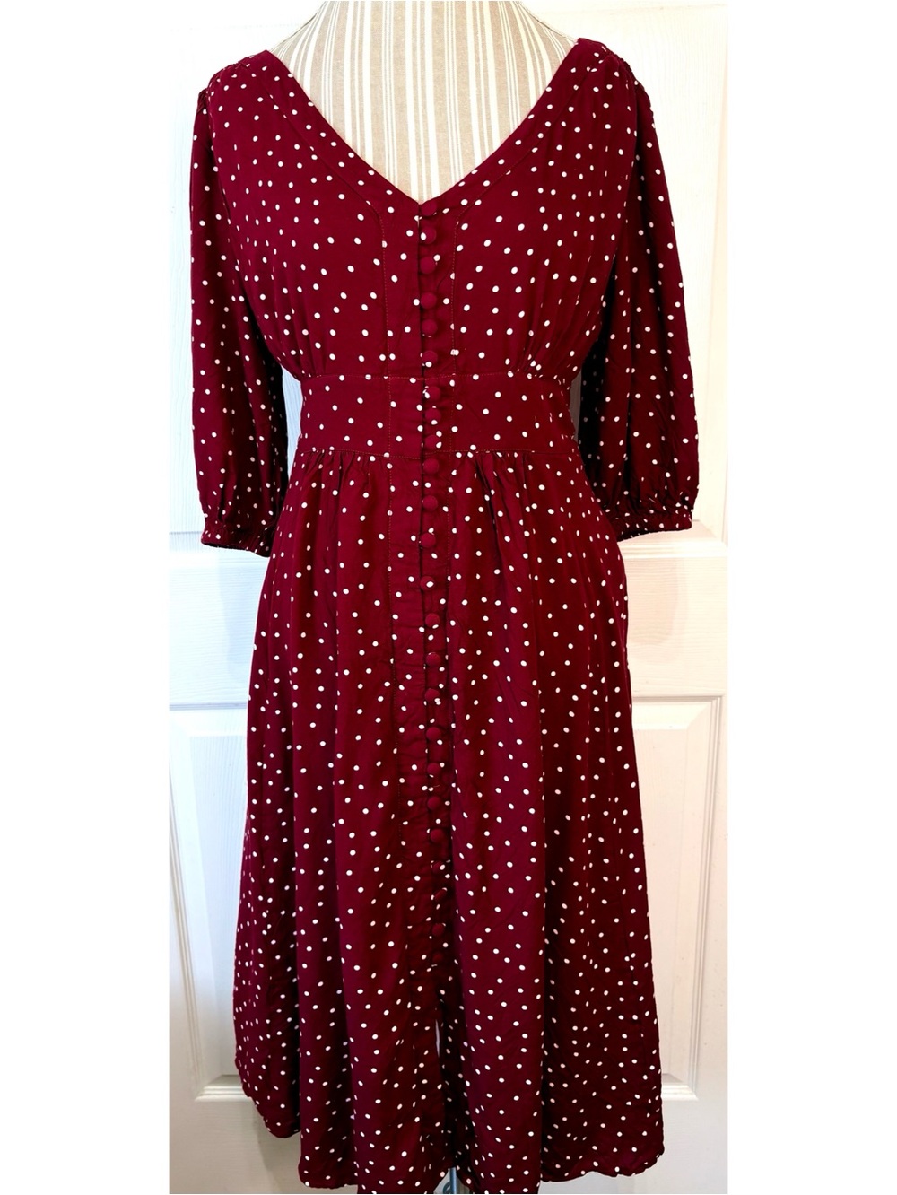 ESHAKTI Burgundy Polka Dot Button Down Midi Dress Pockets Medium